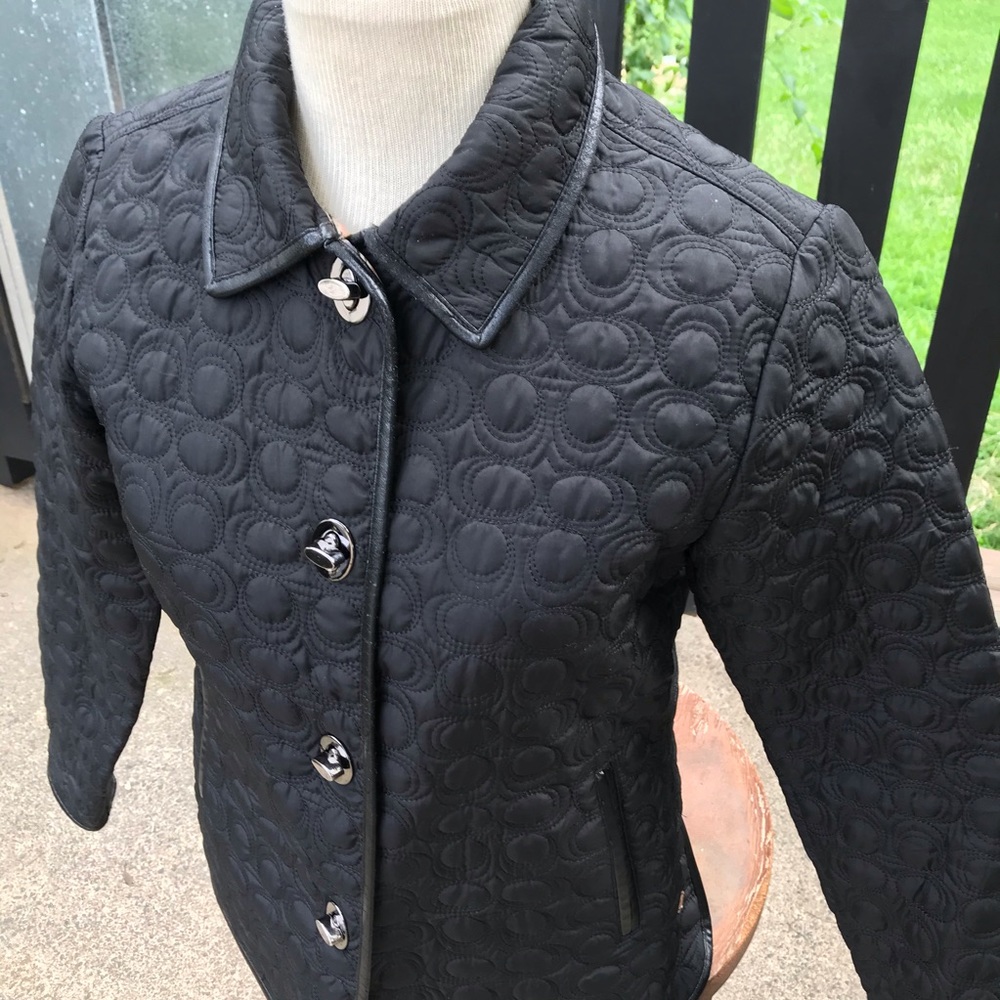 Black Quilted Toggle Button Front Collared Jacket… - image 3